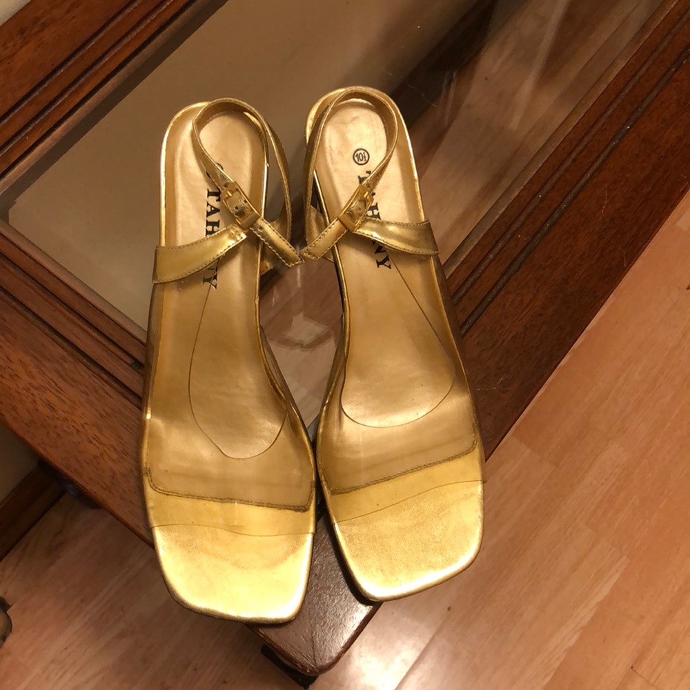 Women preowned Shoes Size 10.5